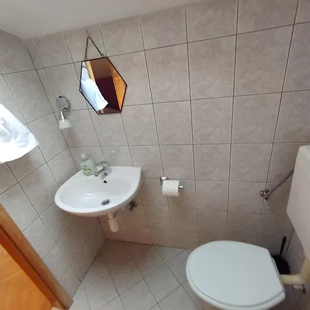 Sea View With Terrace Near The Appartamento Spalato