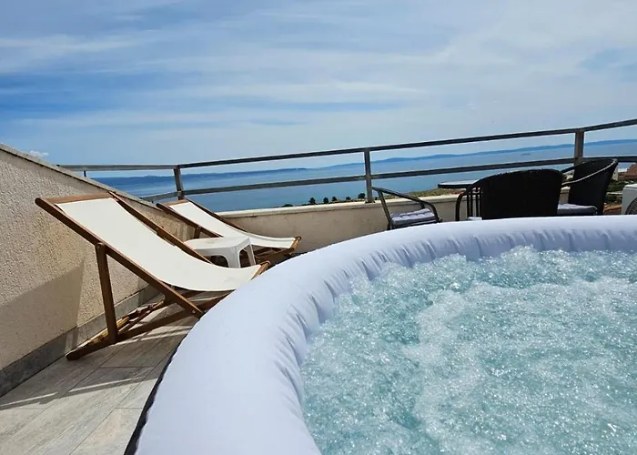 Apartman Sea View With Terrace Near The