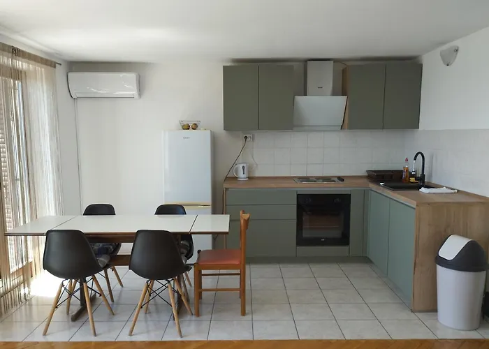 Sea View With Terrace Near The Apartman *